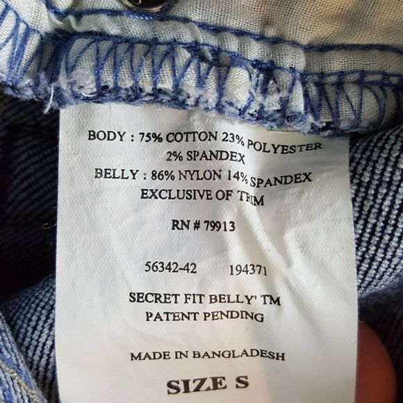 Two Hearts Maternity Crop Capri Jeans Size Small - Picture 8 of 8